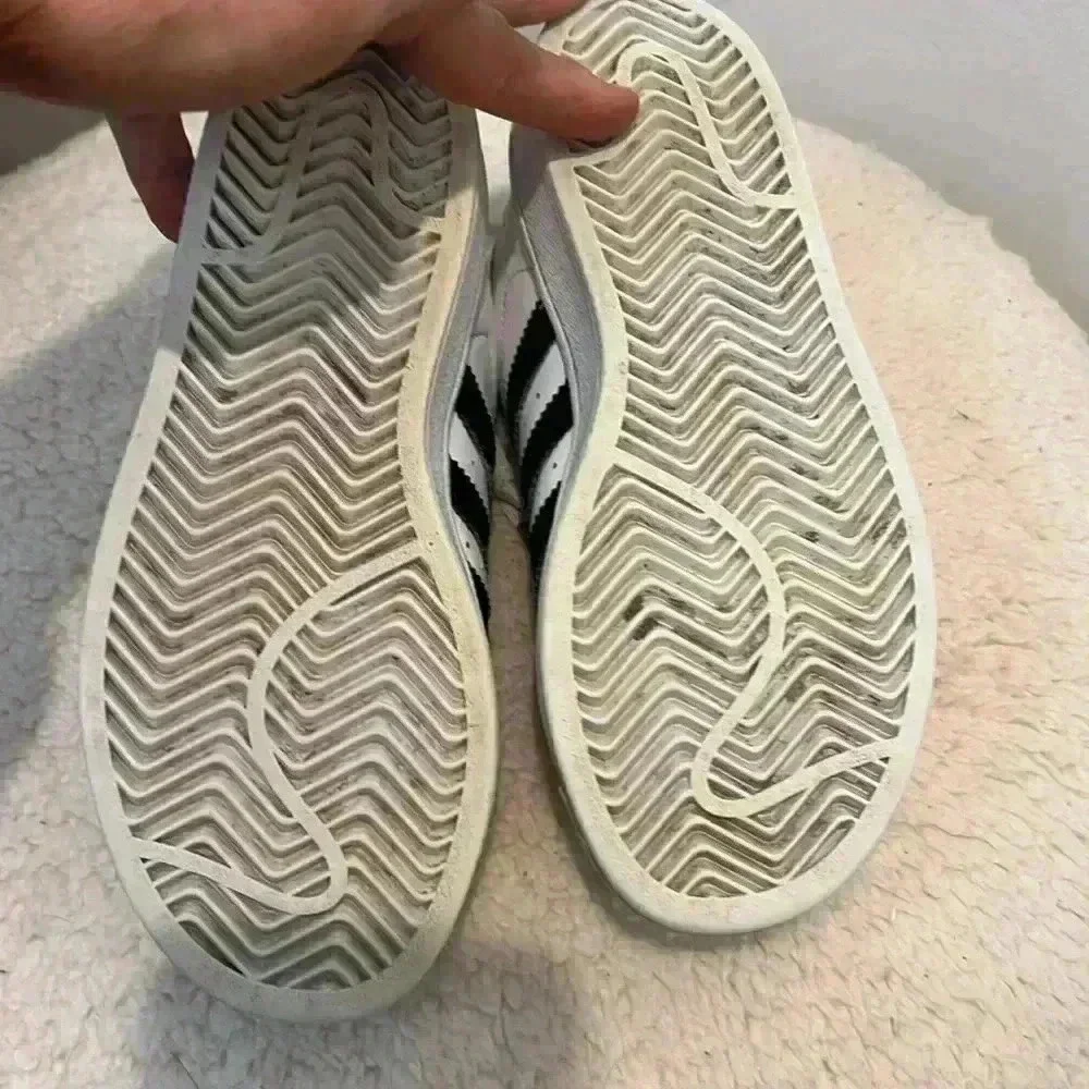 adidas “super stan”